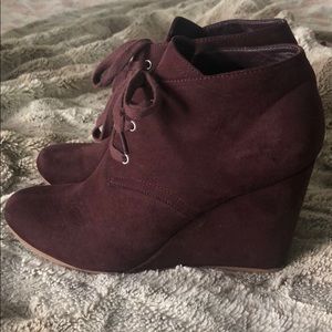 Dolce Vita: DV8 Heeled booties